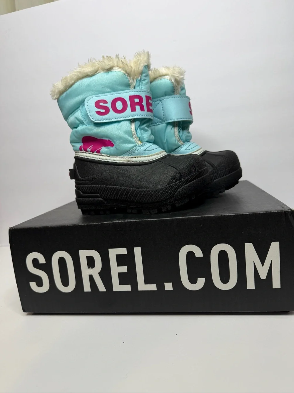 *Pre-Loved* Sorel Girls Aqua Blue and Pink Winter Boots with Faux Fur Cuff